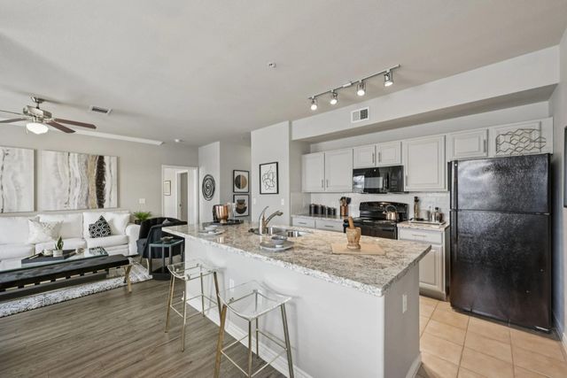 14651 Philippine Street 1.307, Houston, TX 77040