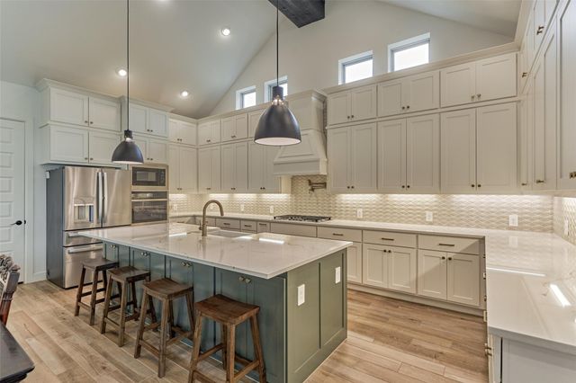 15650 Audubon Park Drive, Magnolia, TX 77354