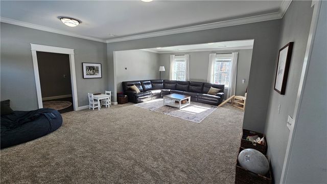 109 SE 11th Avenue, Gravette, AR 72736