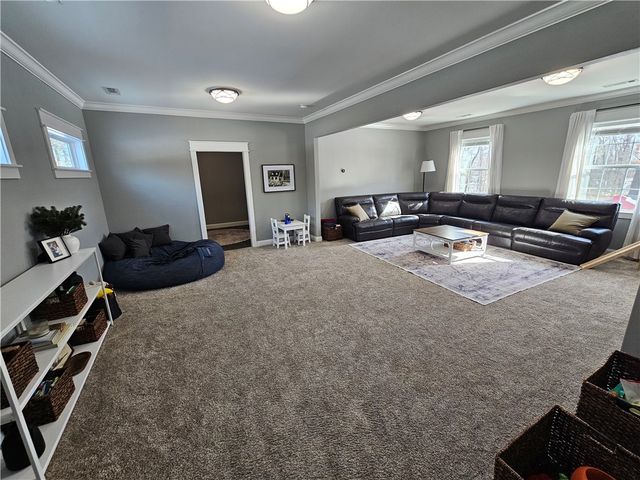 109 SE 11th Avenue, Gravette, AR 72736