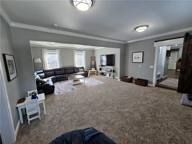 109 SE 11th Avenue, Gravette, AR 72736