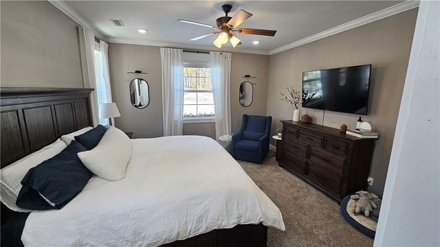 109 SE 11th Avenue, Gravette, AR 72736