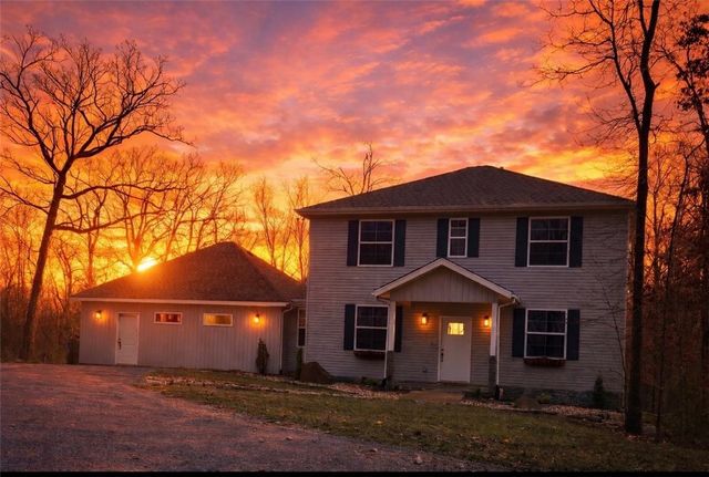 109 SE 11th Avenue, Gravette, AR 72736