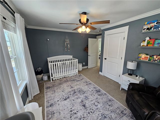 109 SE 11th Avenue, Gravette, AR 72736