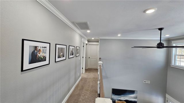 109 SE 11th Avenue, Gravette, AR 72736