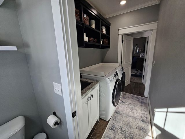 109 SE 11th Avenue, Gravette, AR 72736