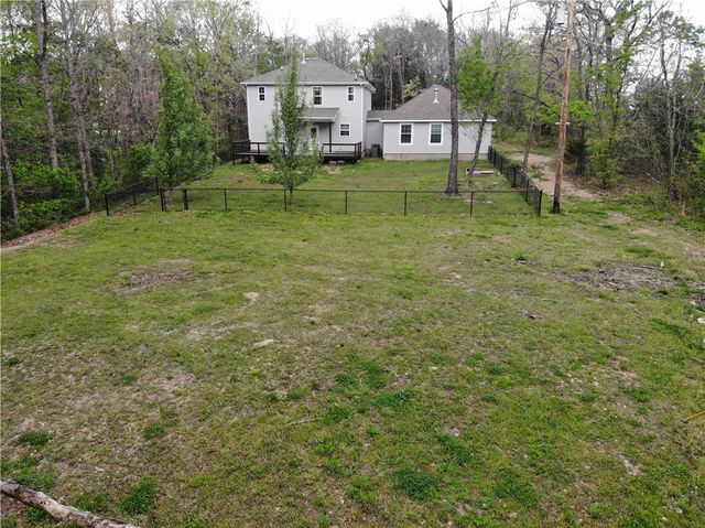 109 SE 11th Avenue, Gravette, AR 72736