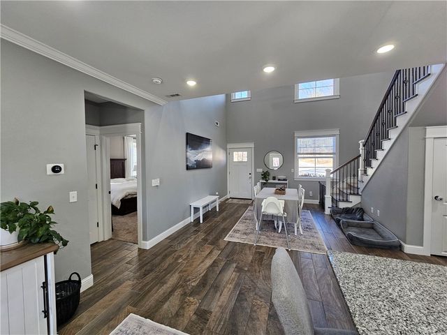 109 SE 11th Avenue, Gravette, AR 72736