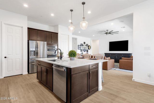 11653 W ANDREW Lane, Peoria, AZ 85383