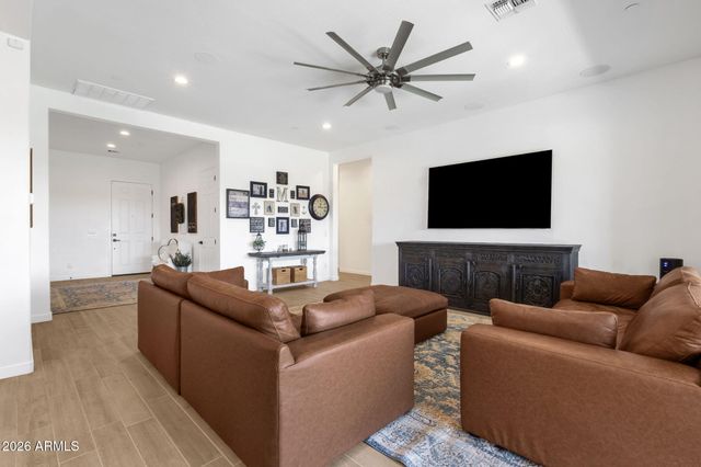 11653 W ANDREW Lane, Peoria, AZ 85383