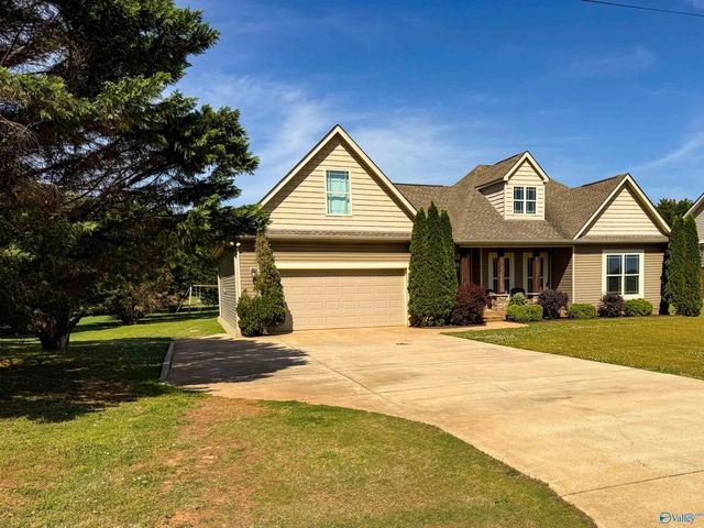 124 Kema Drive, Huntsville, AL 35811