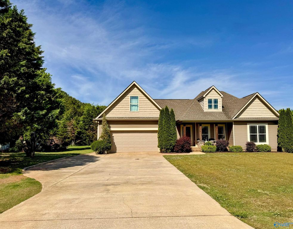 124 Kema Drive, Huntsville, AL 35811