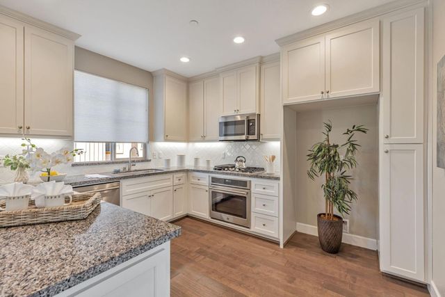 897 Tranquility Circle 12, Livermore, CA 94551