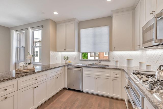 897 Tranquility Circle 12, Livermore, CA 94551