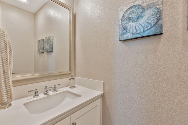 897 Tranquility Circle 12, Livermore, CA 94551