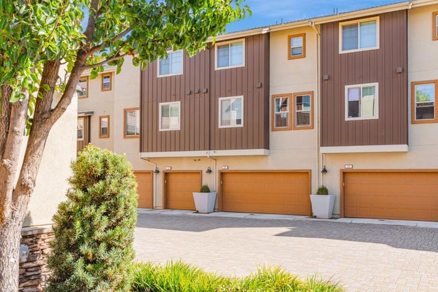 897 Tranquility Circle 12, Livermore, CA 94551