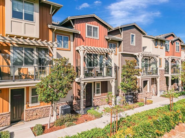 897 Tranquility Circle 12, Livermore, CA 94551