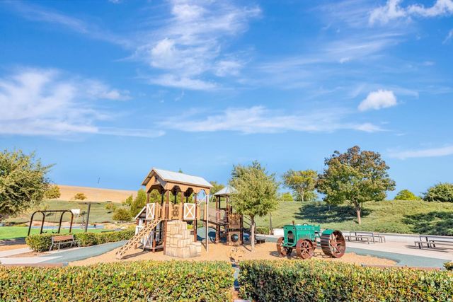 897 Tranquility Circle 12, Livermore, CA 94551