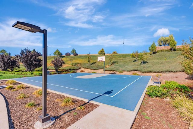 897 Tranquility Circle 12, Livermore, CA 94551