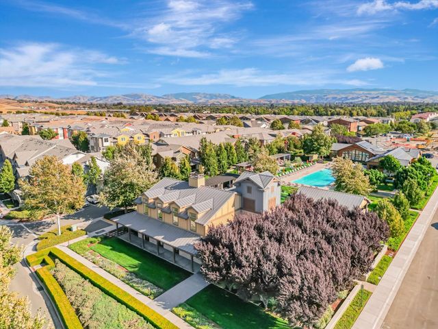 897 Tranquility Circle 12, Livermore, CA 94551