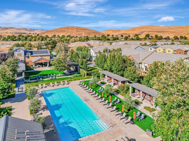 897 Tranquility Circle 12, Livermore, CA 94551