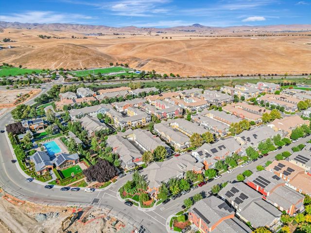 897 Tranquility Circle 12, Livermore, CA 94551