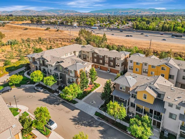 897 Tranquility Circle 12, Livermore, CA 94551