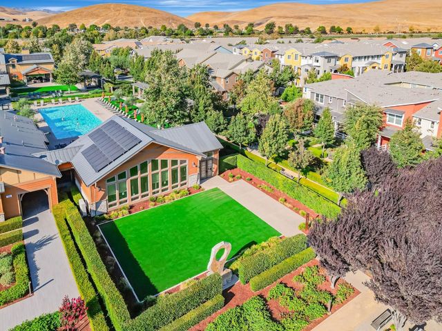 897 Tranquility Circle 12, Livermore, CA 94551