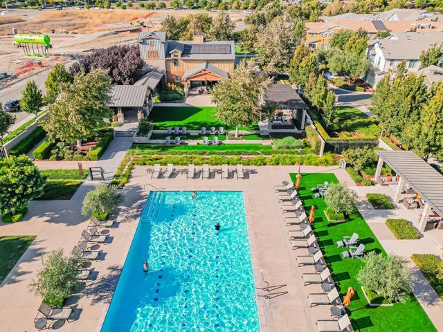 897 Tranquility Circle 12, Livermore, CA 94551