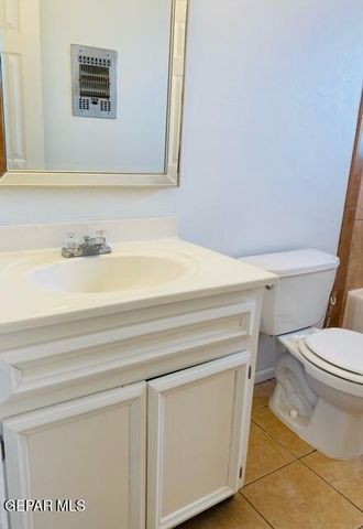 2808 HAWICK Road, El Paso, TX 79925