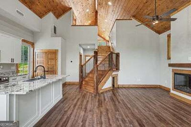 60 Oak Forest Circle, Hayesville, NC 28904
