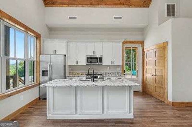 60 Oak Forest Circle, Hayesville, NC 28904