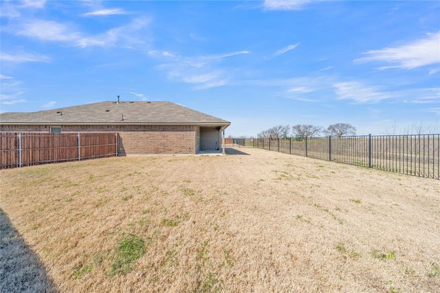 16724 Portage Street, Justin, TX 76247