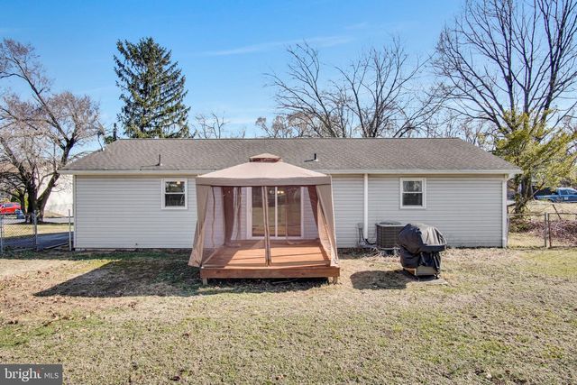 219 MARION AVENUE, Carlisle, PA 17013