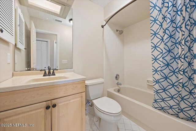 8718 GOODBYS TRACE Court, Jacksonville, FL 32217