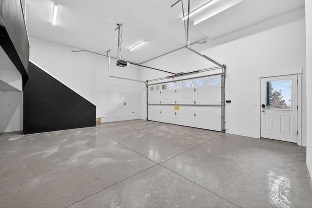 3122 NW Colonial Drive, Bend, OR 97703