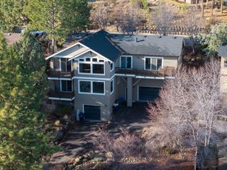 3122 NW Colonial Drive, Bend, OR 97703