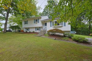 26 Rockwood Drive, Newburgh, NY 12550