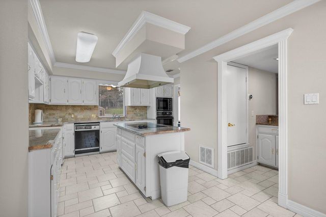 1102 Richwood St., Longview, TX 75604