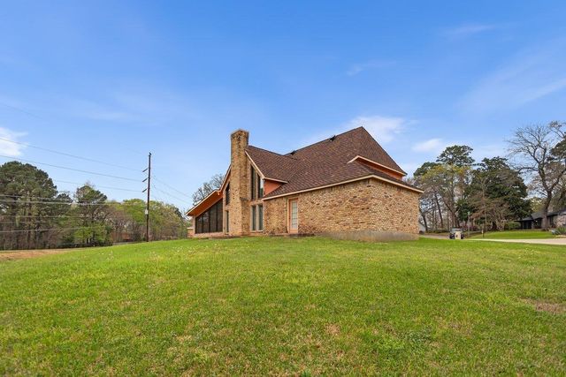 1102 Richwood St., Longview, TX 75604