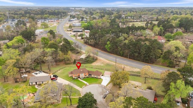 1102 Richwood St., Longview, TX 75604