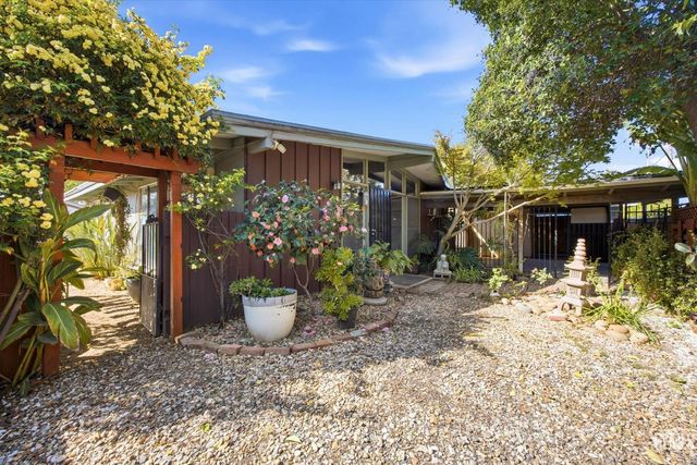 1606 12th Avenue, Delano, CA 93215