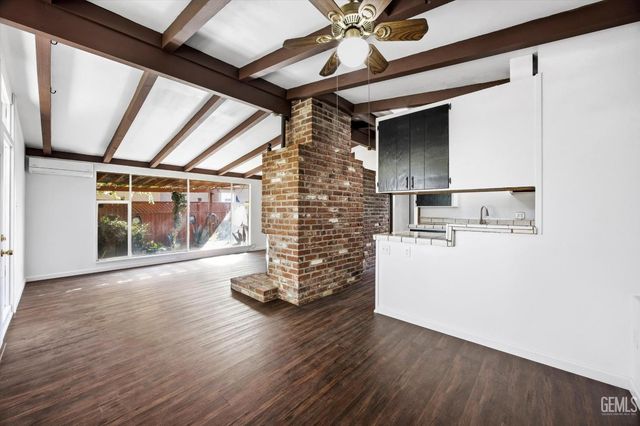 1606 12th Avenue, Delano, CA 93215