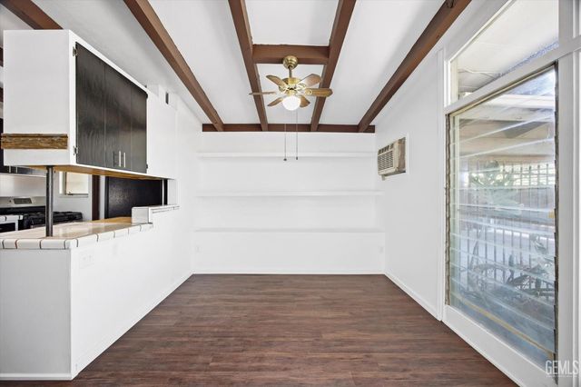 1606 12th Avenue, Delano, CA 93215