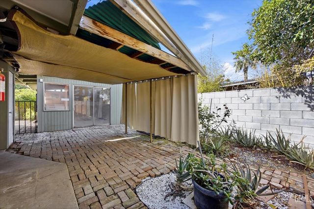 1606 12th Avenue, Delano, CA 93215