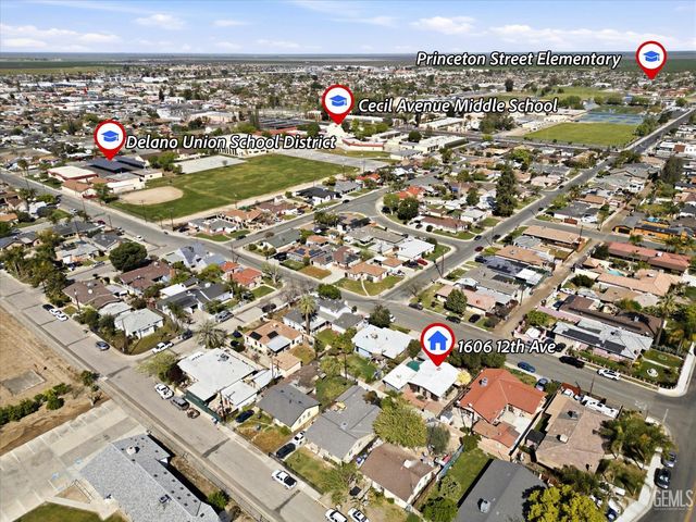 1606 12th Avenue, Delano, CA 93215
