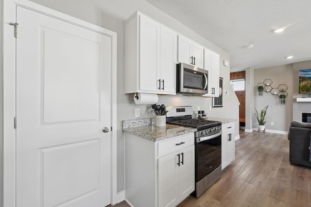 6669 Pine Arbor Lane S, Cottage Grove, MN 55016