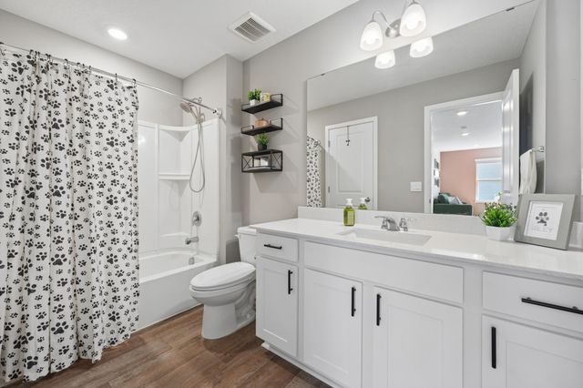 6669 Pine Arbor Lane S, Cottage Grove, MN 55016