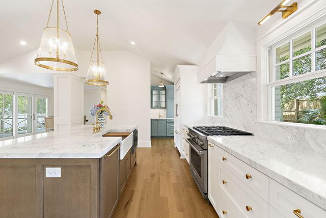 115 Freeman Street, Mount Pleasant, SC 29464
