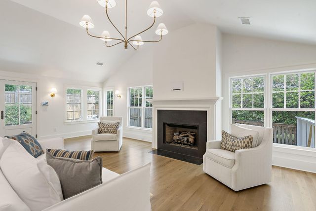 115 Freeman Street, Mount Pleasant, SC 29464